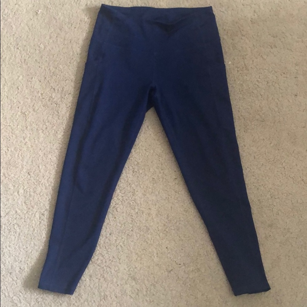 Navy blue workout leggings